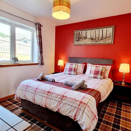 Hill View 2 Bedroom Free Parking Інвернесс Екстер'єр фото