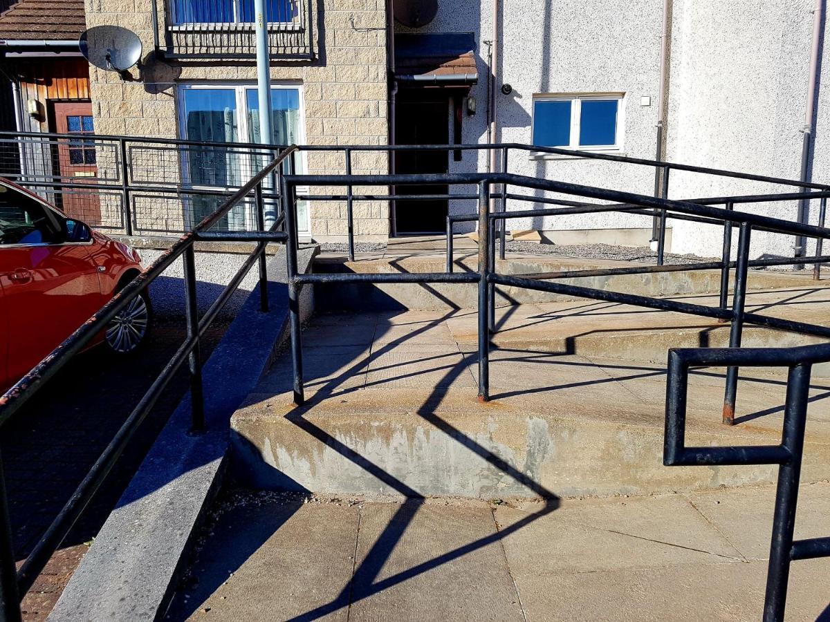 Hill View 2 Bedroom Free Parking Інвернесс Екстер'єр фото