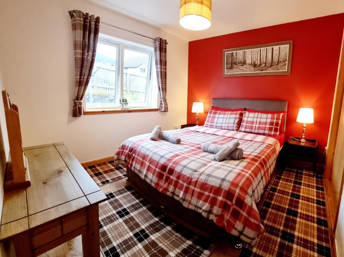 Hill View 2 Bedroom Free Parking Інвернесс Екстер'єр фото
