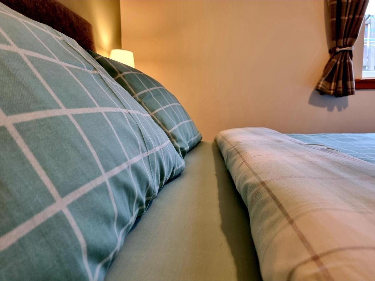 Hill View 2 Bedroom Free Parking Інвернесс Екстер'єр фото